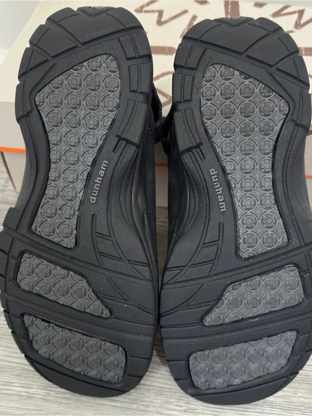 Dunham St Johnsbury Black Leather 3 Strap Sandals Mens 10 4E Extra Wide MCR455BK